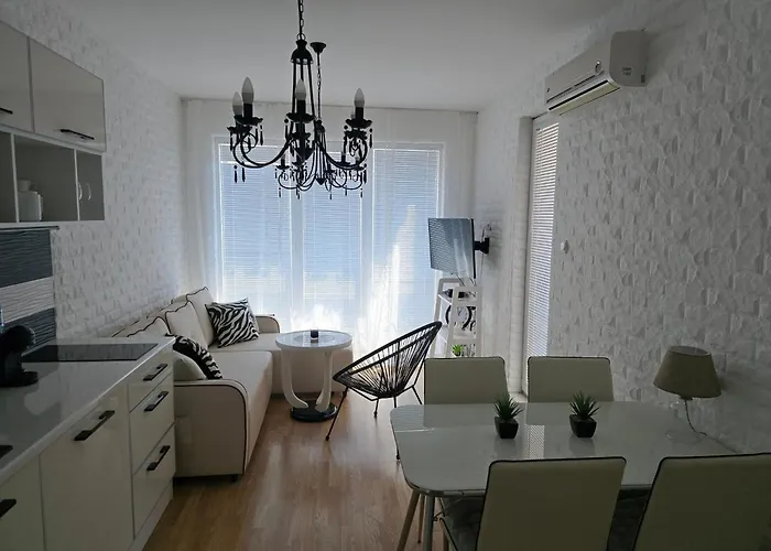 A Wonderful Vacation Slăntjev Brjag